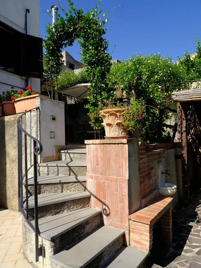 L'Antico Borgo Bed & Breakfast Milazzo 2*,